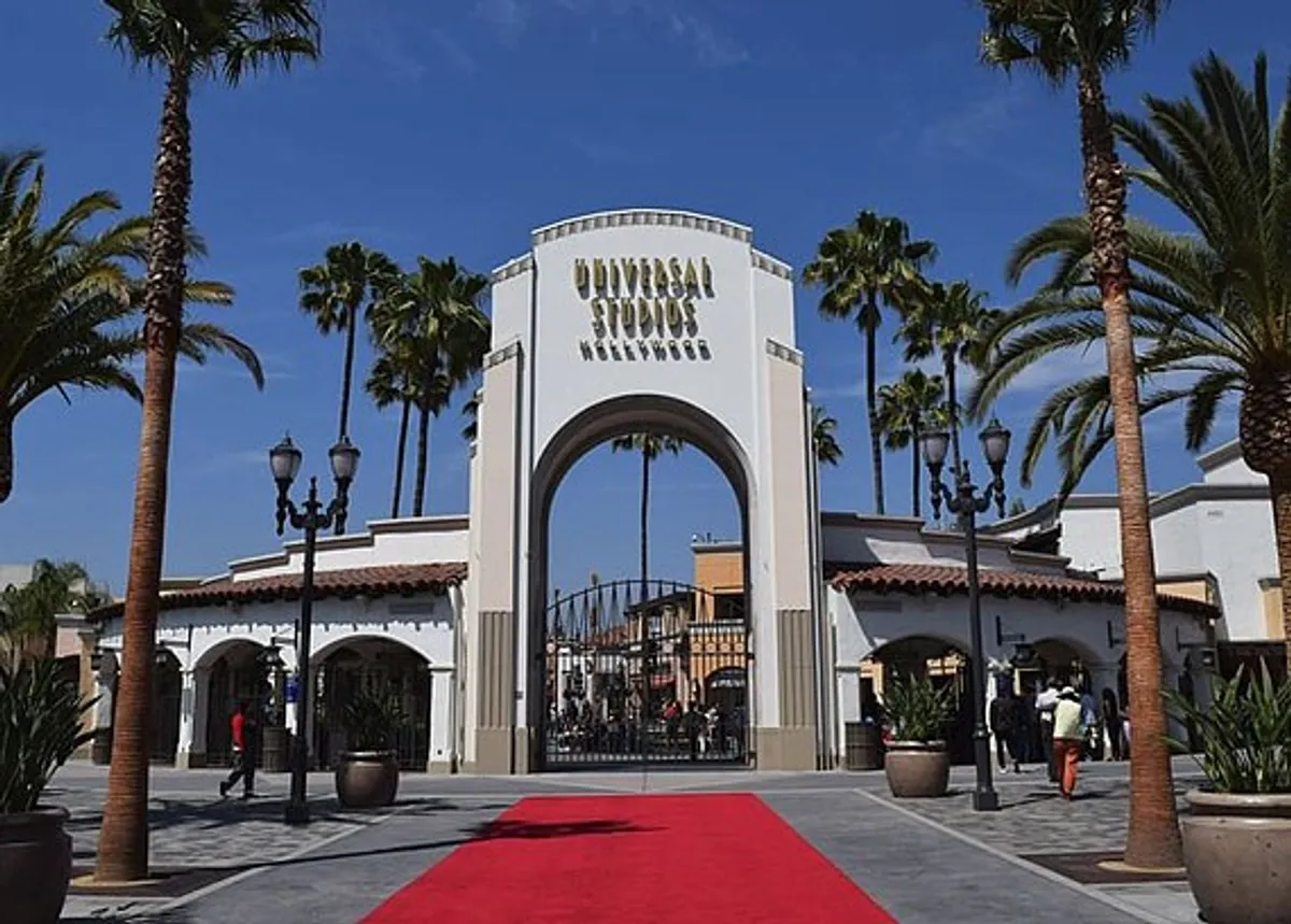 Universal Studios Hollywood - Norah Bird Travel